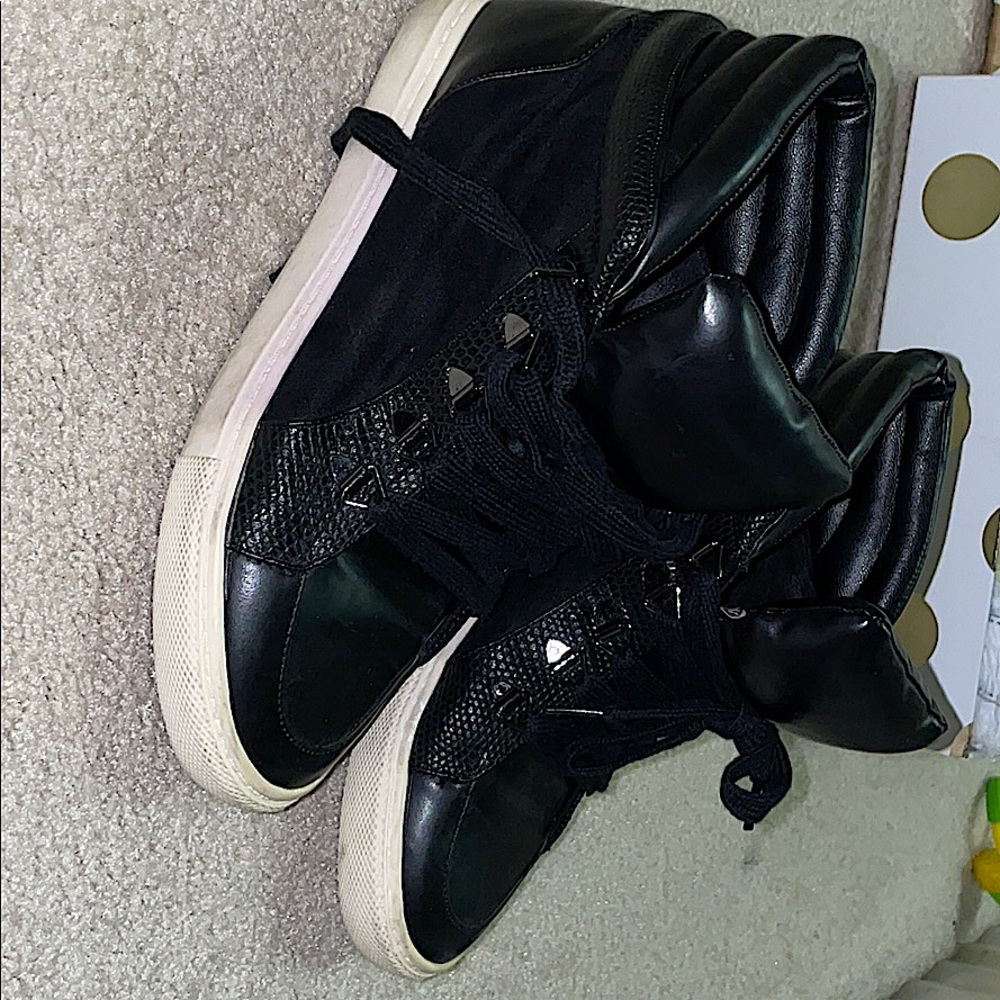 Zara black mid top sneakers